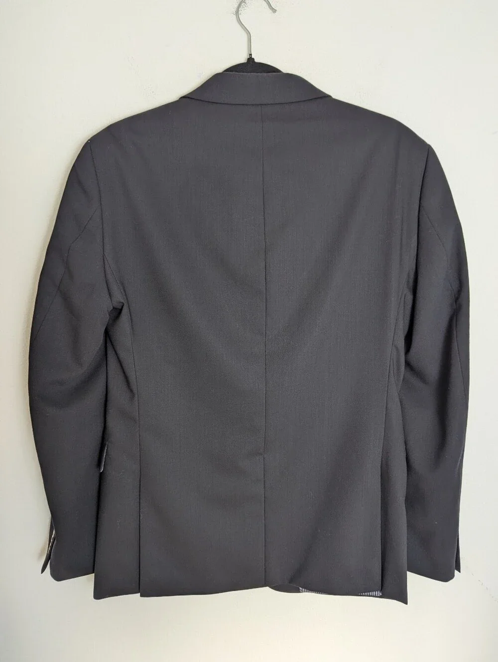 Calvin Klein Extreme Slim Fit Black 2-Button Notch Wool Suit Jacket 36 short euc